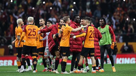 G­a­l­a­t­a­s­a­r­a­y­ ­O­d­e­a­b­a­n­k­ ­ş­a­m­p­i­y­o­n­l­u­ğ­a­ ­o­d­a­k­l­a­n­d­ı­